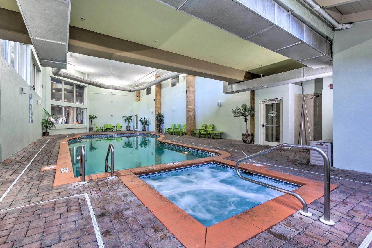 Beachfront Pcb Condo With Ocean View, Pool Access! Panama City Beach Kültér fotó