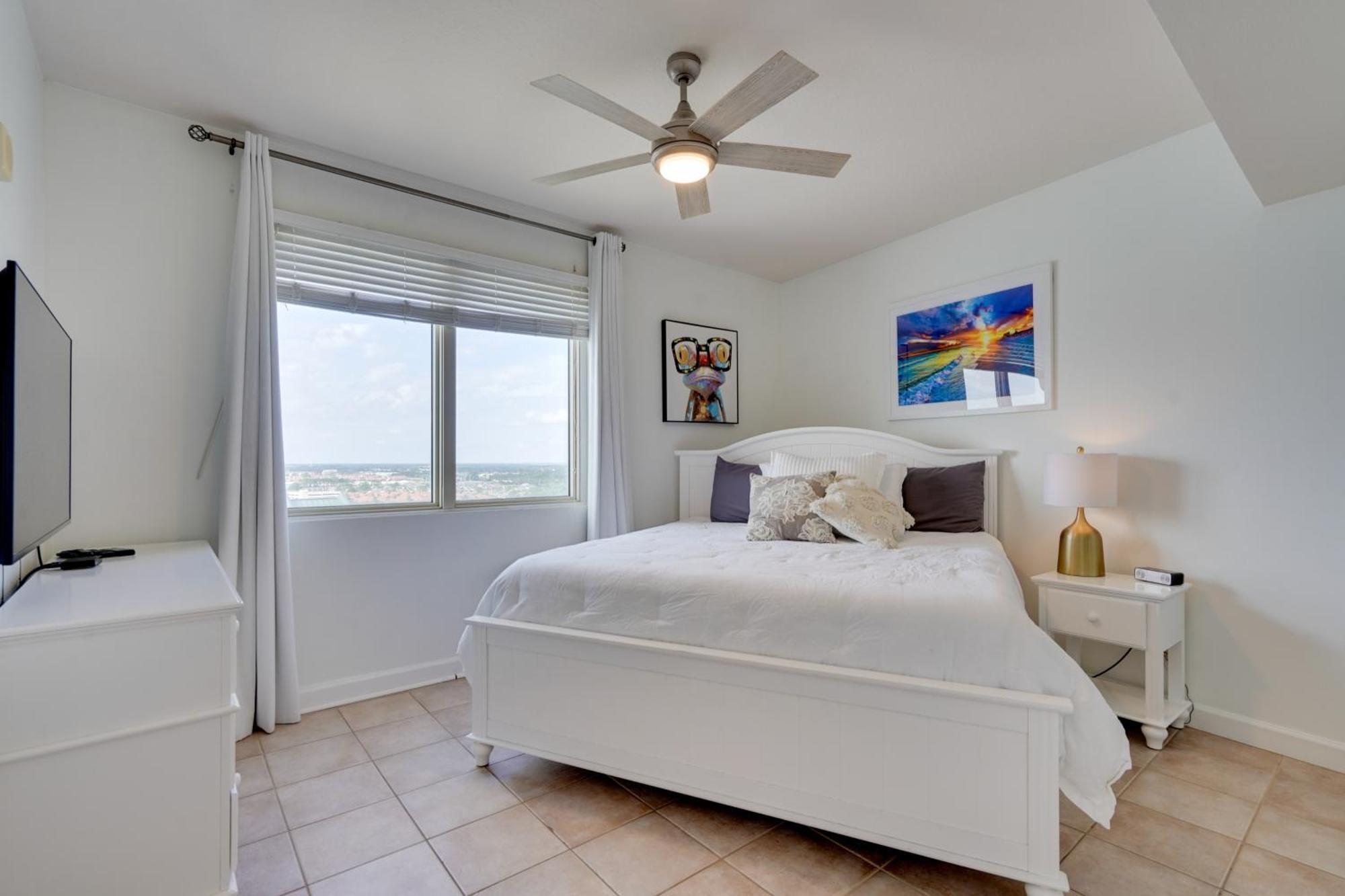 Beachfront Pcb Condo With Ocean View, Pool Access! Panama City Beach Kültér fotó